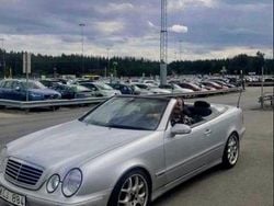Silver Begagnad 2000 Mercedes CLK320 Elegance Cab | 49 000 kr (Marknadspris)