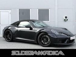 Svart Begagnad 2024 Porsche 911 Carrera 4 GTS Cab | 1 890 000 kr (Marknadspris)