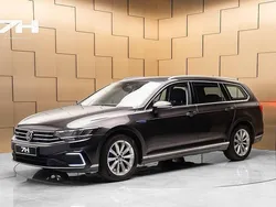 Mörkgrå Begagnad 2022 VW Passat GTE Kombi | 299 900 kr (Bra pris)