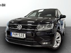 Svart (deep black pearl) Begagnad 2018 VW Tiguan Executive SUV | 239 900 kr (Marknadspris)