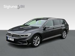 Grå Begagnad 2019 VW Passat Executive Kombi | 259 900 kr (Lite dyr)