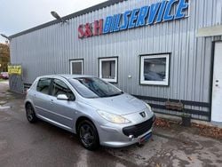 Ljusgrå Begagnad 2006 Peugeot 307 Halvkombi | 33 900 kr (Lite dyr)