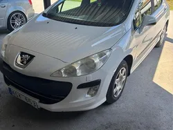 Vit Begagnad 2010 Peugeot 308 Halvkombi | 29 000 kr