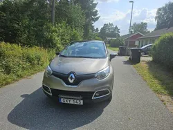 Brun Begagnad 2015 Renault Captur Dynamique SUV | 75 000 kr (Marknadspris)