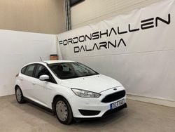 Vit Begagnad 2018 Ford Focus Trend Halvkombi | 109 900 kr (Marknadspris)