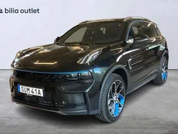 Svart Begagnad 2023 Lynk & Co 01 SUV | 324 900 kr (Marknadspris)