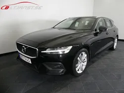 Svart Begagnad 2019 Volvo V60 Momentum Kombi | 219 900 kr (Marknadspris)