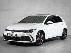 Vit Begagnad 2021 VW Golf VIII GTE Halvkombi | 279 000 kr (Marknadspris)