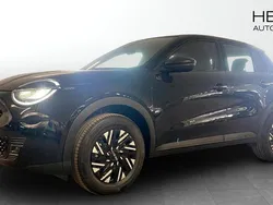 Svart (black) Ny 2025 Fiat 600 Pop Halvkombi | 290 800 kr (Marknadspris)