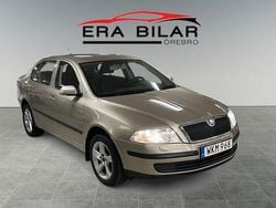 Ljusbrun (brun) Begagnad 2005 Skoda Octavia Halvkombi | 34 500 kr (Marknadspris)