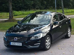 Svart Begagnad 2014 Volvo S60 Momentum Sedan | 129 999 kr (Marknadspris)