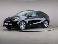 Svart Begagnad 2023 Tesla Model Y Long Range SUV | 469 000 kr