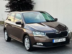 Brun (bronzitmet.) Begagnad 2020 Skoda Fabia Style Halvkombi | 119 900 kr (Marknadspris)