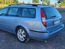 Blå Begagnad 2005 Ford Mondeo Kombi | 17 000 kr (Lite dyr)