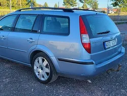 Blå Begagnad 2005 Ford Mondeo Kombi | 17 000 kr (Marknadspris)