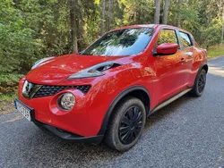 Röd Begagnad 2018 Nissan Juke S SUV | 129 900 kr