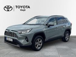 Grön Begagnad 2022 Toyota RAV4 Hybrid Active SUV | 359 000 kr (Marknadspris)