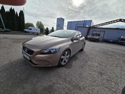 Brun Begagnad 2013 Volvo V40 Kinetic Kombi | 83 000 kr (Lite dyr)