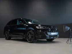 Svart Begagnad 2023 Audi Q7 S-Line SUV | 759 000 kr (Marknadspris)
