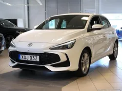 Vit Begagnad 2024 MG MG3 Halvkombi | 229 800 kr