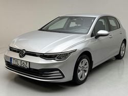 Silver Begagnad 2020 VW Golf VIII | 209 800 kr (Marknadspris)