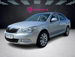 Silver Begagnad 2010 Skoda Octavia Elegance Halvkombi | 78 900 kr (Marknadspris)