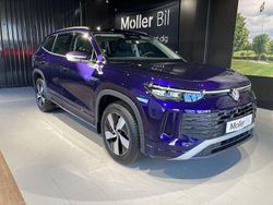 Lila (ultraviolett metallic exc) Ny 2025 VW Tayron Life SUV | 606 900 kr (Dyr)