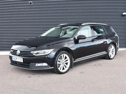 Svart Begagnad 2016 VW Passat Executive Kombi | 199 900 kr (Marknadspris)