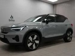 Grå Begagnad 2024 Volvo XC40 Ultimate SUV | 499 900 kr