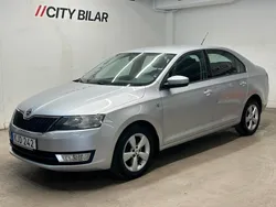 Silver Begagnad 2014 Skoda Rapid Halvkombi | 69 900 kr (Marknadspris)