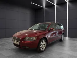 Röd Begagnad 2005 Volvo V50 Kinetic Kombi | 29 900 kr (Marknadspris)