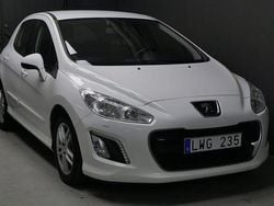 Vit Begagnad 2011 Peugeot 308 Halvkombi | 49 900 kr (Marknadspris)