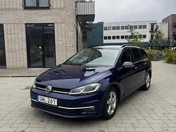 Blå Begagnad 2018 VW Golf VII GT Kombi | 179 900 kr (Marknadspris)