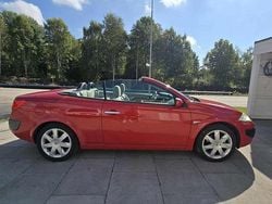 Röd Begagnad 2006 Renault Mégane Cabriolet Cab | 32 000 kr (Marknadspris)