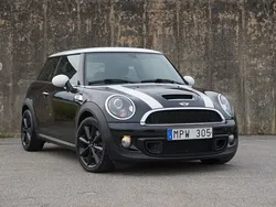Svart Begagnad 2013 Mini Cooper S Chili Halvkombi | 109 000 kr (Marknadspris)