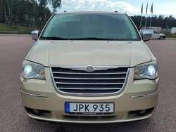 Brun Begagnad 2010 Chrysler Grand Voyager Minibuss | 110 000 kr