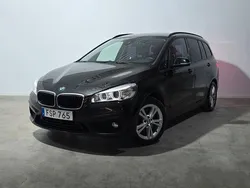 Svart Begagnad 2016 BMW 220 Gran Tourer Advantage Minibuss | 164 500 kr (Marknadspris)