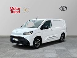 Vit Begagnad 2024 Toyota Proace City Van | 409 900 kr