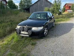 Svart Begagnad 2002 Saab 9-3 Aero Halvkombi | 11 000 kr (Bra pris)