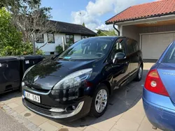 Svart Begagnad 2012 Renault Grand Scénic III Minibuss | 65 000 kr (Marknadspris)
