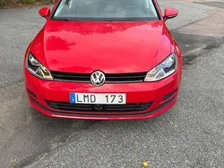 Röd Begagnad 2012 VW Golf VII Halvkombi | 94 000 kr (Marknadspris)