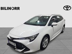 Vit Begagnad 2022 Toyota Corolla Active Kombi | 249 900 kr (Marknadspris)