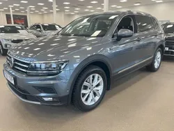 Mörkgrå Begagnad 2019 VW Tiguan Allspace SUV | 309 900 kr (Marknadspris)