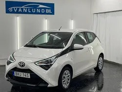 Vit Begagnad 2019 Toyota Aygo X-play Halvkombi | 99 800 kr (Marknadspris)