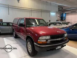 Röd Begagnad 2002 Chevrolet S10 Van | 69 900 kr