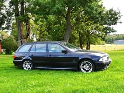 Begagnad 2001 BMW 520 Kombi | 19 500 kr