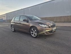 Brun Begagnad 2014 Peugeot 308 Halvkombi | 67 000 kr (Marknadspris)