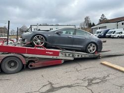 Grå (grå metallic) Begagnad 2015 Tesla Model S Sedan | 99 000 kr