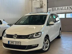 Vit Begagnad 2016 VW Sharan Minibuss | 164 900 kr (Lite dyr)