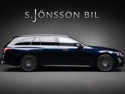 Mörkblå Begagnad 2023 Mercedes E300 AMG Kombi | 679 000 kr